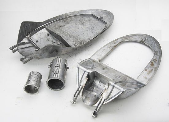 Odlewana ciśnieniowo zewnętrzna obudowa oświetlenia ulicznego LED SMD 50W z aluminium ADC12